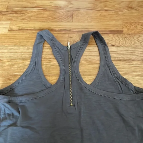 Banana Republic Tank Top - Picture 3 of 6